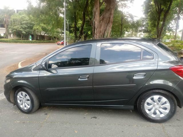 Onix lt1.0(financiamento) 20 mil - Foto 8