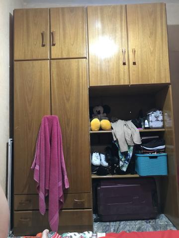 Vendo Guarda-Roupa de madeira - Foto 2