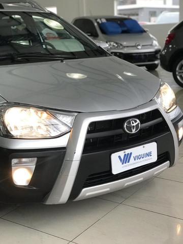 Toyota Etios Cross 1.6 2017 - Foto 6