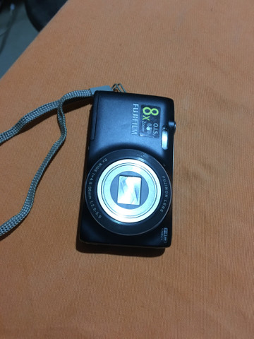Vendo uma máquina fotográfica