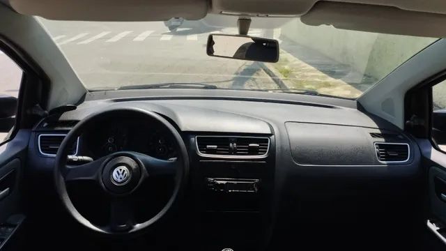 VolksWagen Fox 1.0 Flex ano 2011 - Foto 5
