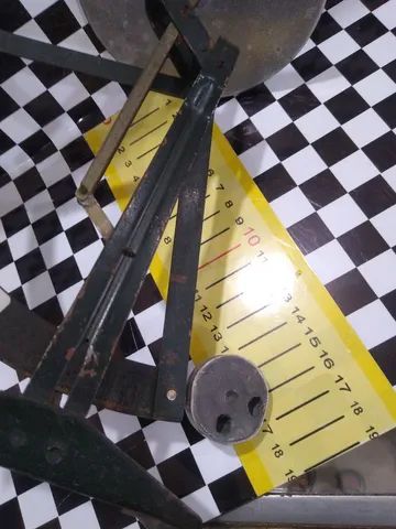 Balança antiga de pesagem  - Foto 4