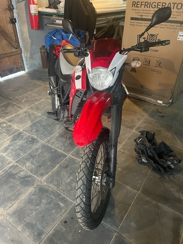 Vende-se xt 660