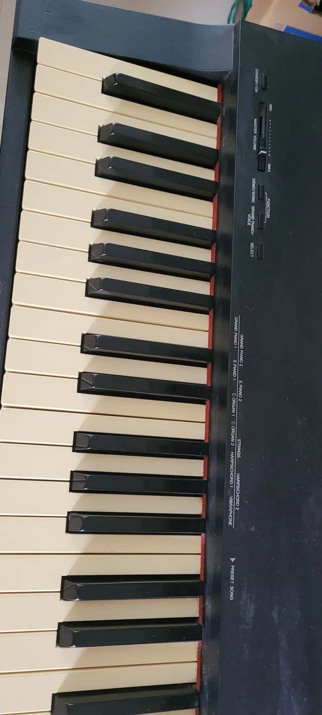 Piano Digital Yamaha P70, um dos melhores, ideal para casamentos ...