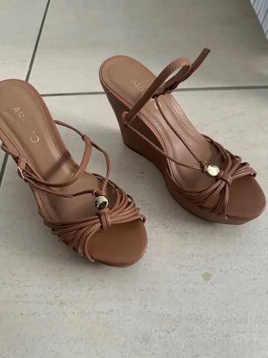 Sandálias de Salto plataforma Arezzo