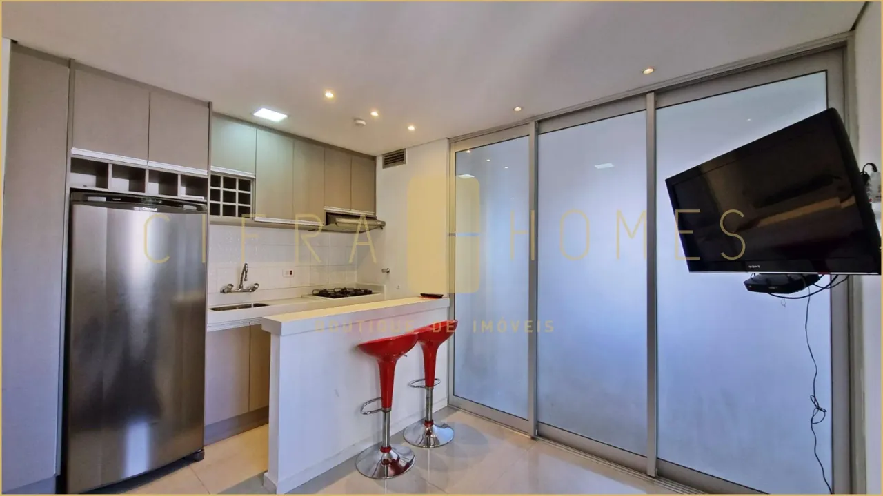 Studio mobiliado, moderno e com vista, próximo à Av. Paulista e grandes conveniências.