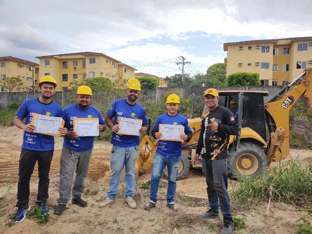 Retroescavadeira Operador faça seu curso