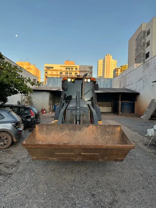 RETROESCAVADEIRA JOHN DEERE 4x4 310l 2018 - Foto 2