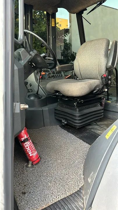 RETROESCAVADEIRA JOHN DEERE 4x4 310l 2018 - Foto 3