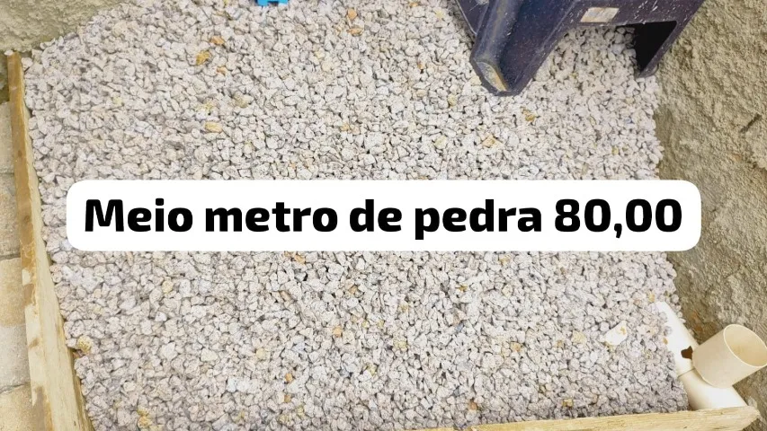 1/2 metro de pedra brita para construção