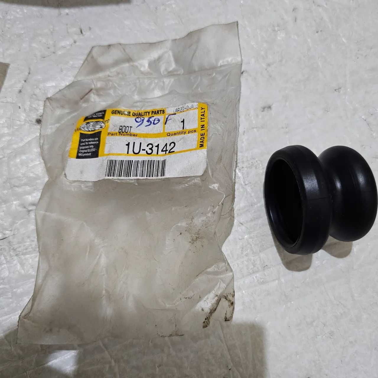 Carregadeira caterpillar protetor coifa borracha valvula nova original 1U3142 - Foto 3