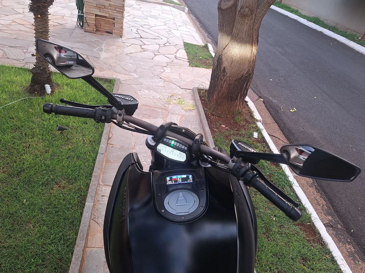 Ducati Diavel Dark 2015 - Impecável - Preta - Aceito Troca - Foto 6