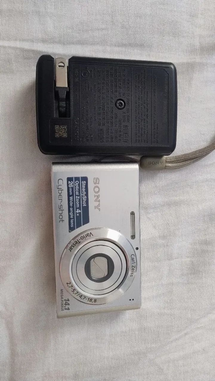 Câmera Sony Cyber-shot w320