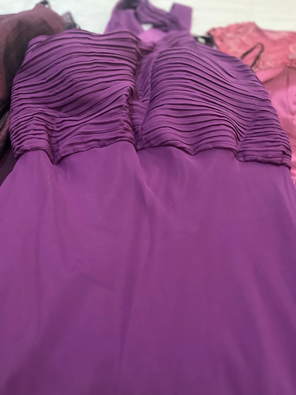 Vestidos de festa lilás, marsala. - Foto 3