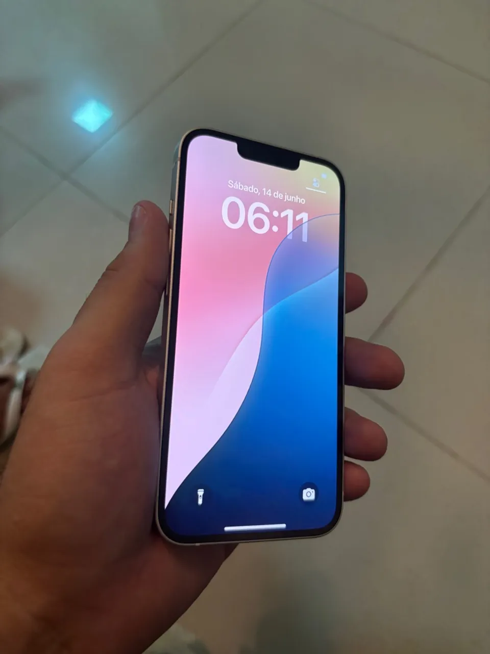 IPhone 13 128gb semi novo