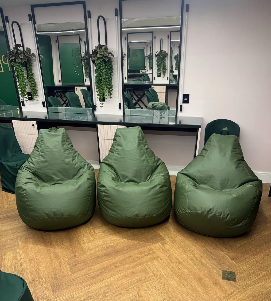 Puff Pera Verde Militar 