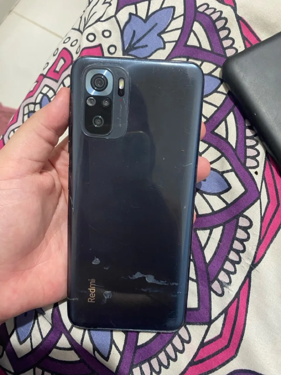 Redmi note 10 apenas com a tela trincada mas funciona perfeitamente