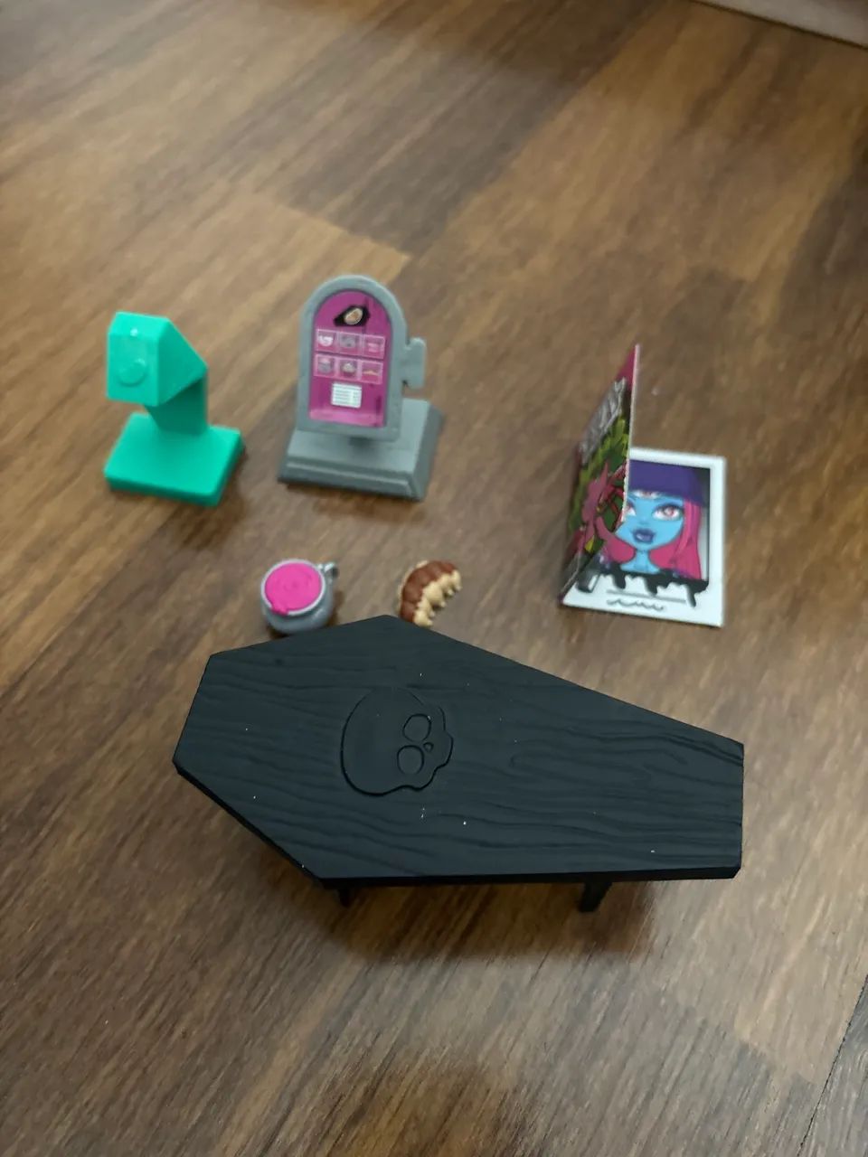 Acessorios Cafeteria da Clawdeen Monster High