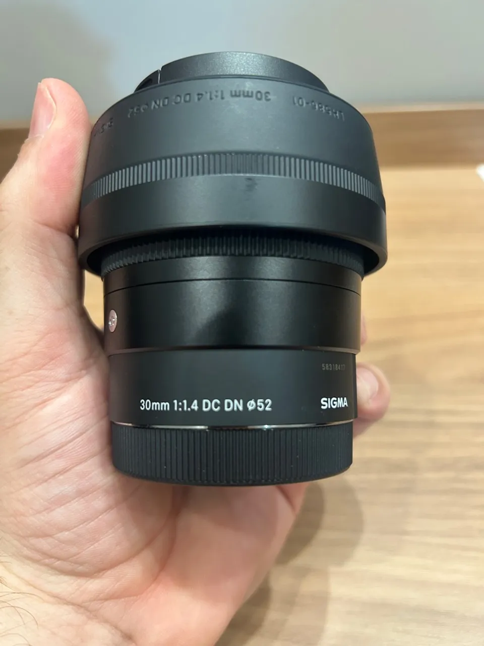 Lente Sigma 30mm f/1.4 DC DN Sony E | Prime clara para APS-C | Bokeh suave