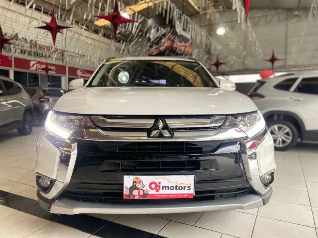 MITSUBISHI OUTLANDER 3.0 V6 7 LUGARES 2015/2016  - Foto 2