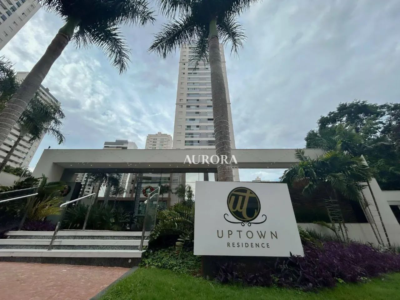 Apartamento no Edifício Uptown Residence com 2 dormitórios à venda, 85 m² por R$ 790.000 -