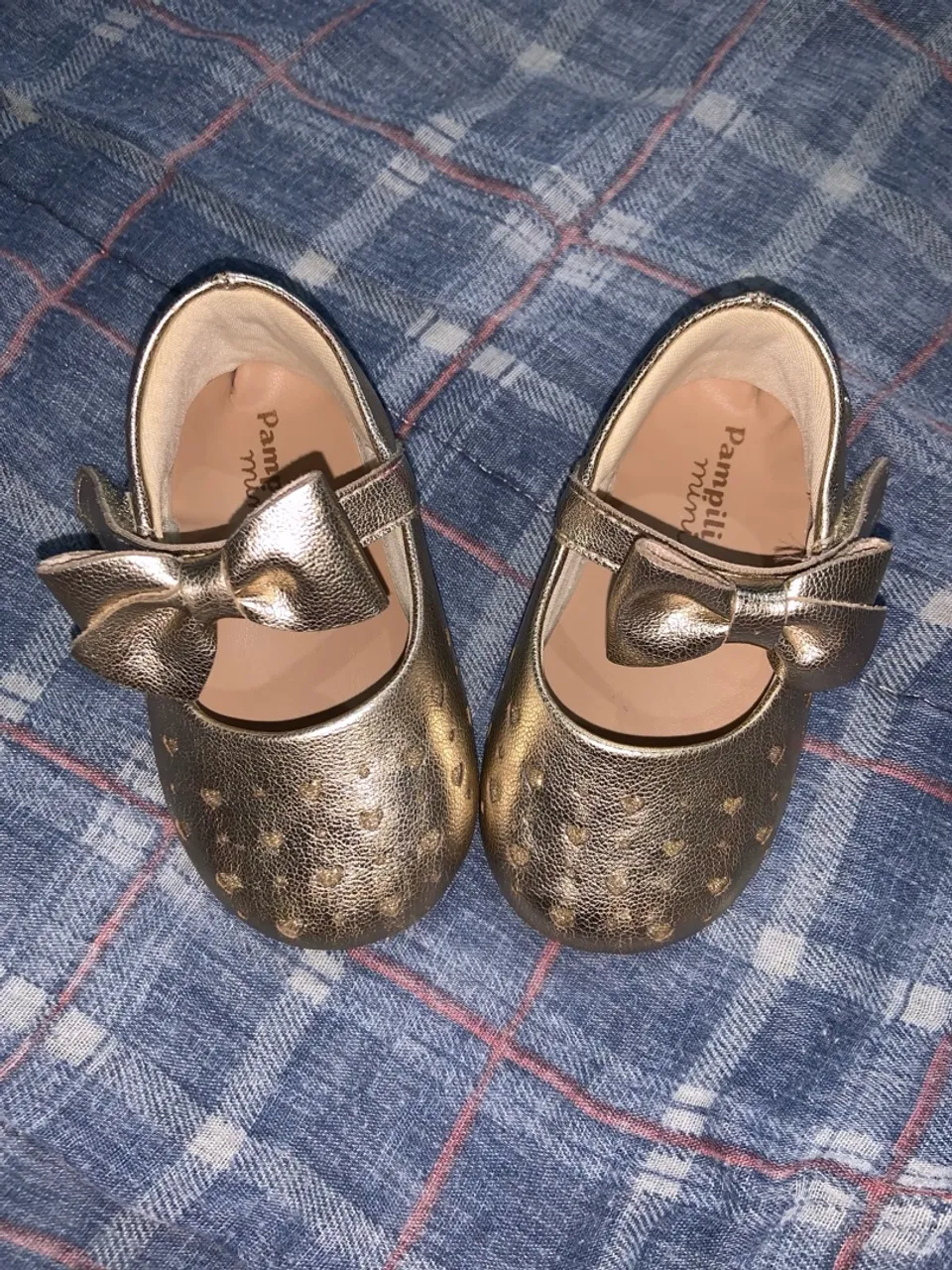 Sapatinho dourado Pampili Mini com laço - Nº 20