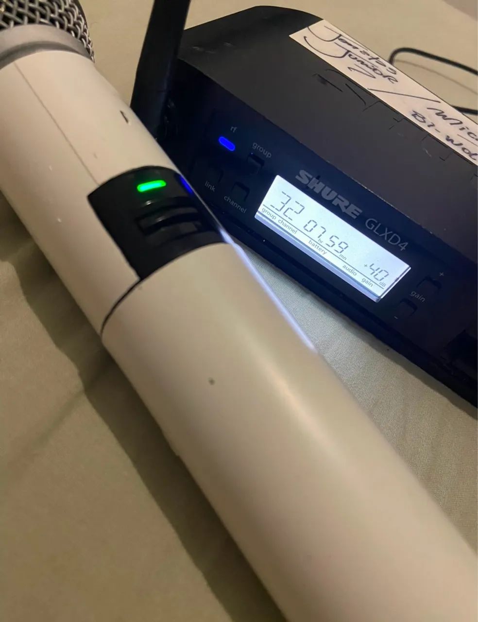 Microfone Shure GLXD4 sem fio com bateria  - Foto 2
