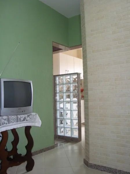 TEMPORADA-Aptº e kitnet c/wifi ,Mobiliados,Centro,Praia Principal,2 Quartos/Suíte,garagem* - Foto 3