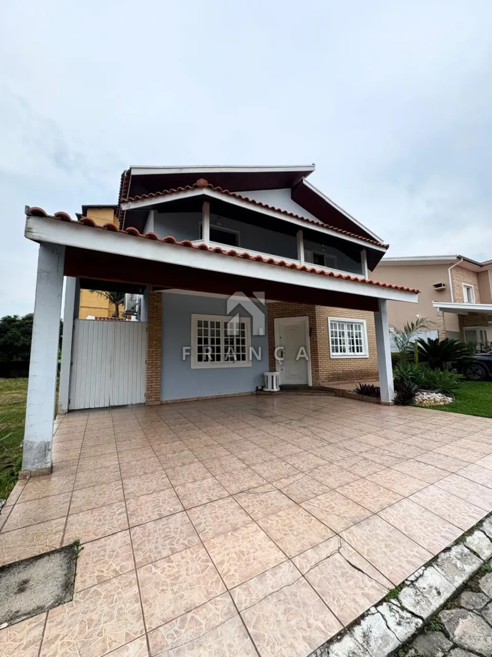 Casa Condomínio em Jacareí