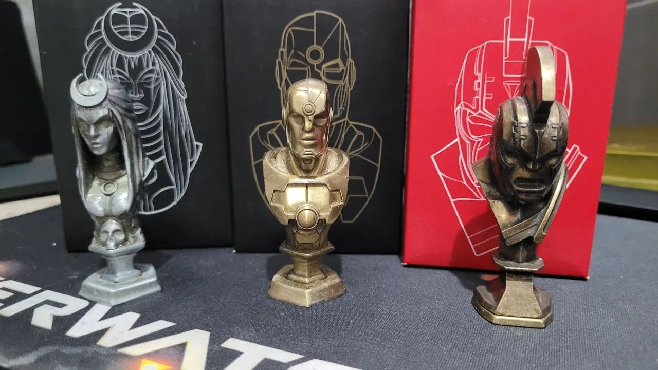 Bustos colecionáveis DC Comics - Foto 2