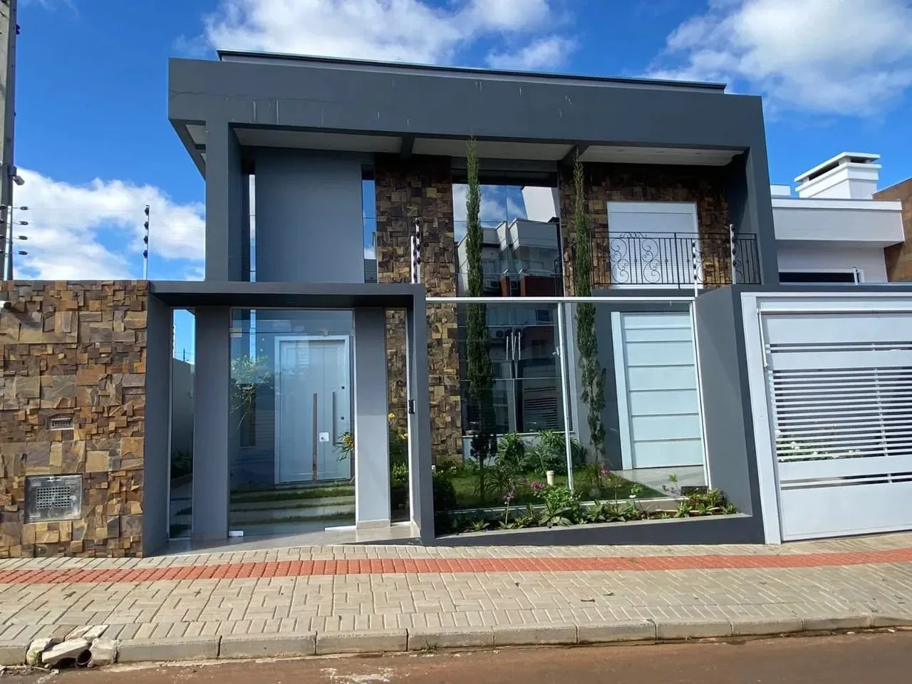 Casa à venda 3 Suites, 360M², Paraíso, Chapecó - SC