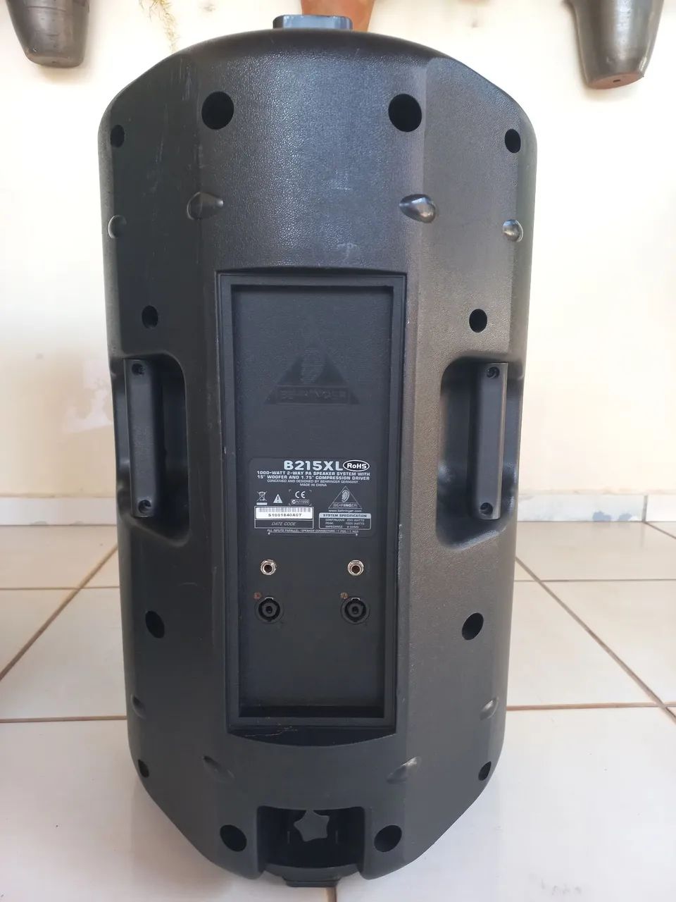 Caixa de Som Behringer B215XL - Foto 3