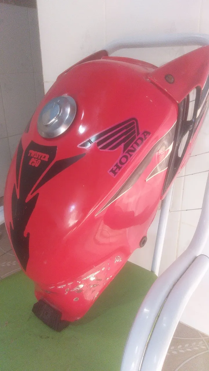 Tanque de Combustível Honda Twister 250