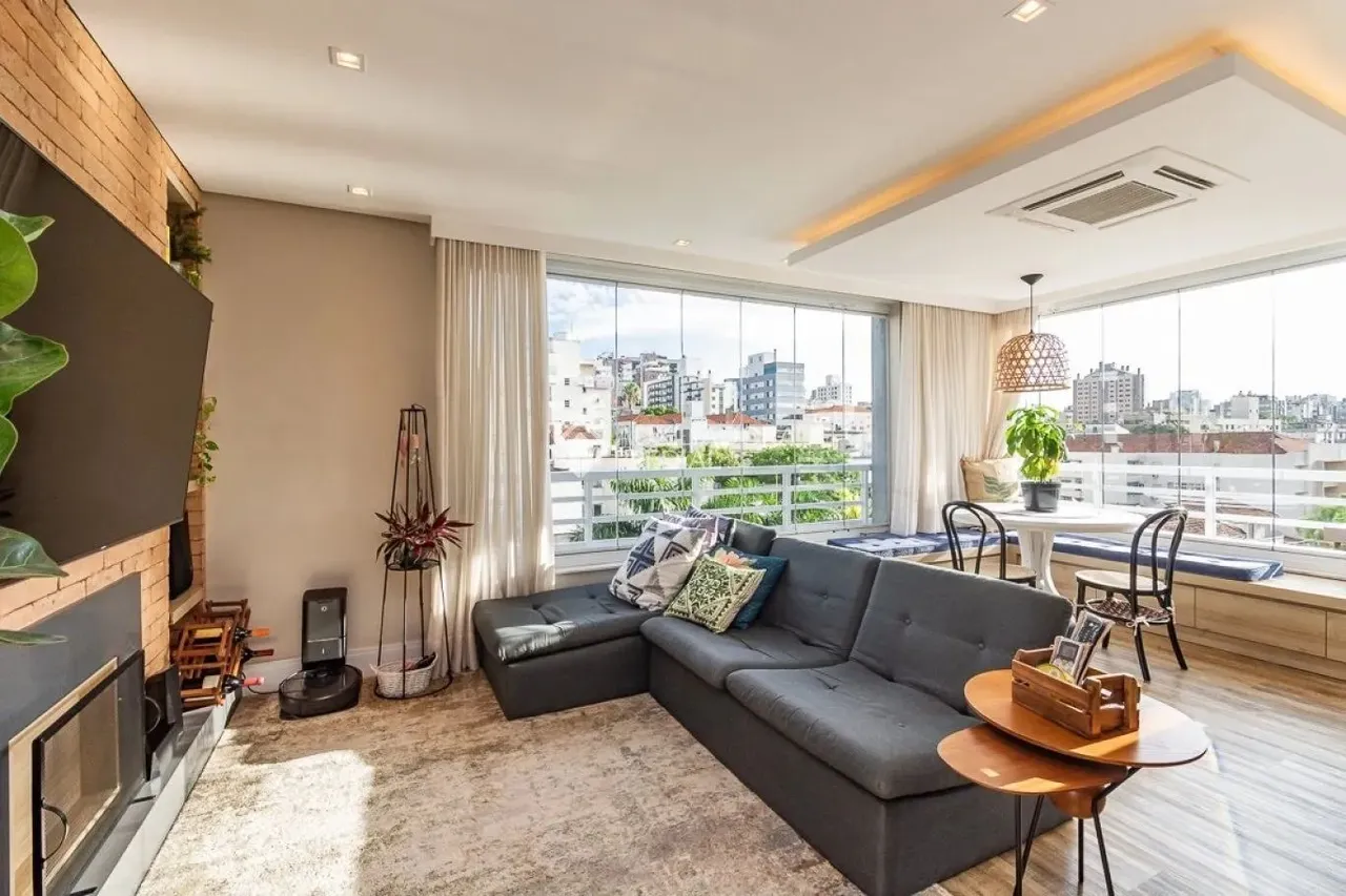 Imóvel para venda possui 94 metros quadrados com 2 quartos em Auxiliadora - Porto Alegre -