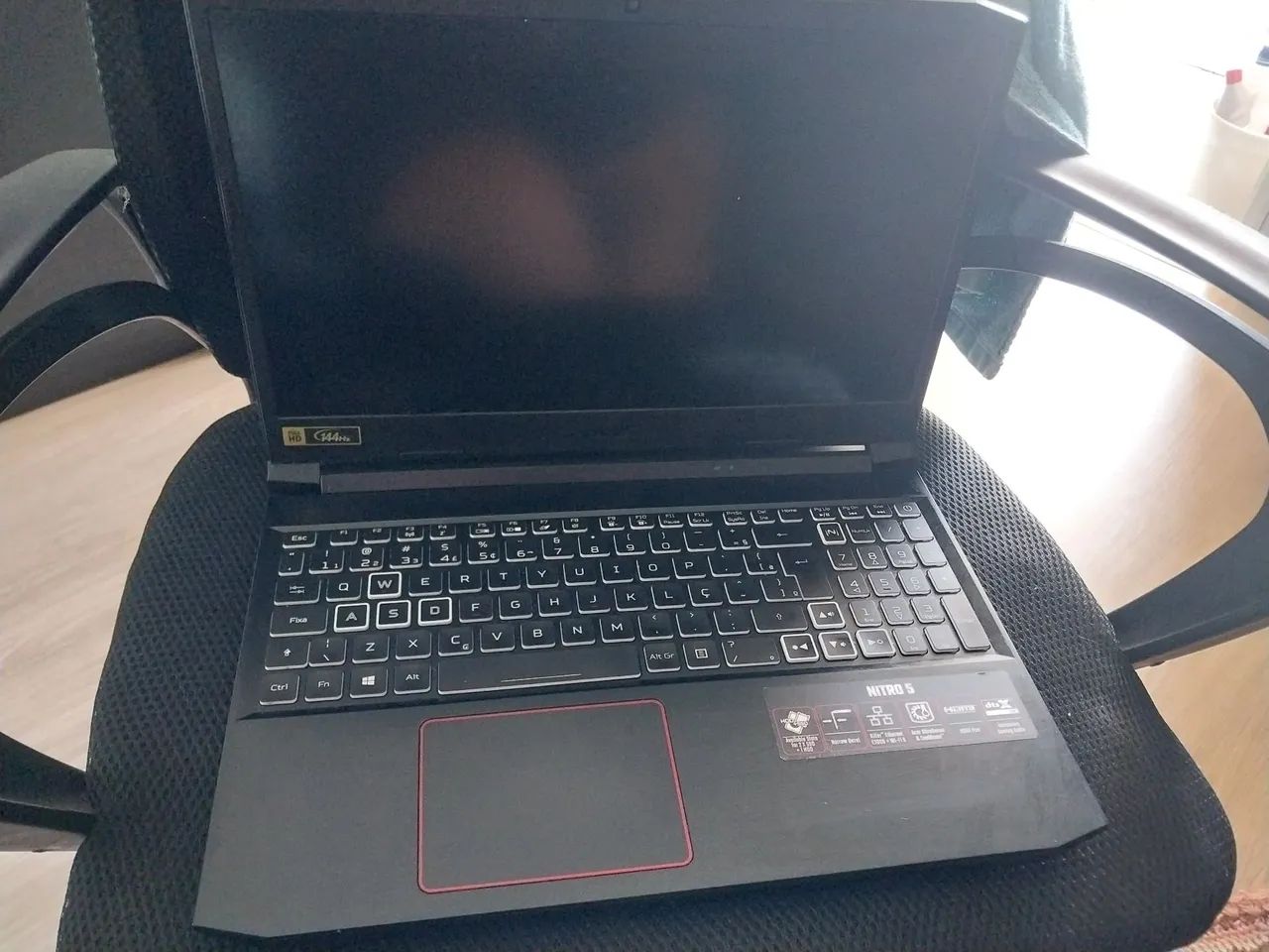 Notebook acer nitro gtx1660super 16gb ram > nao liga