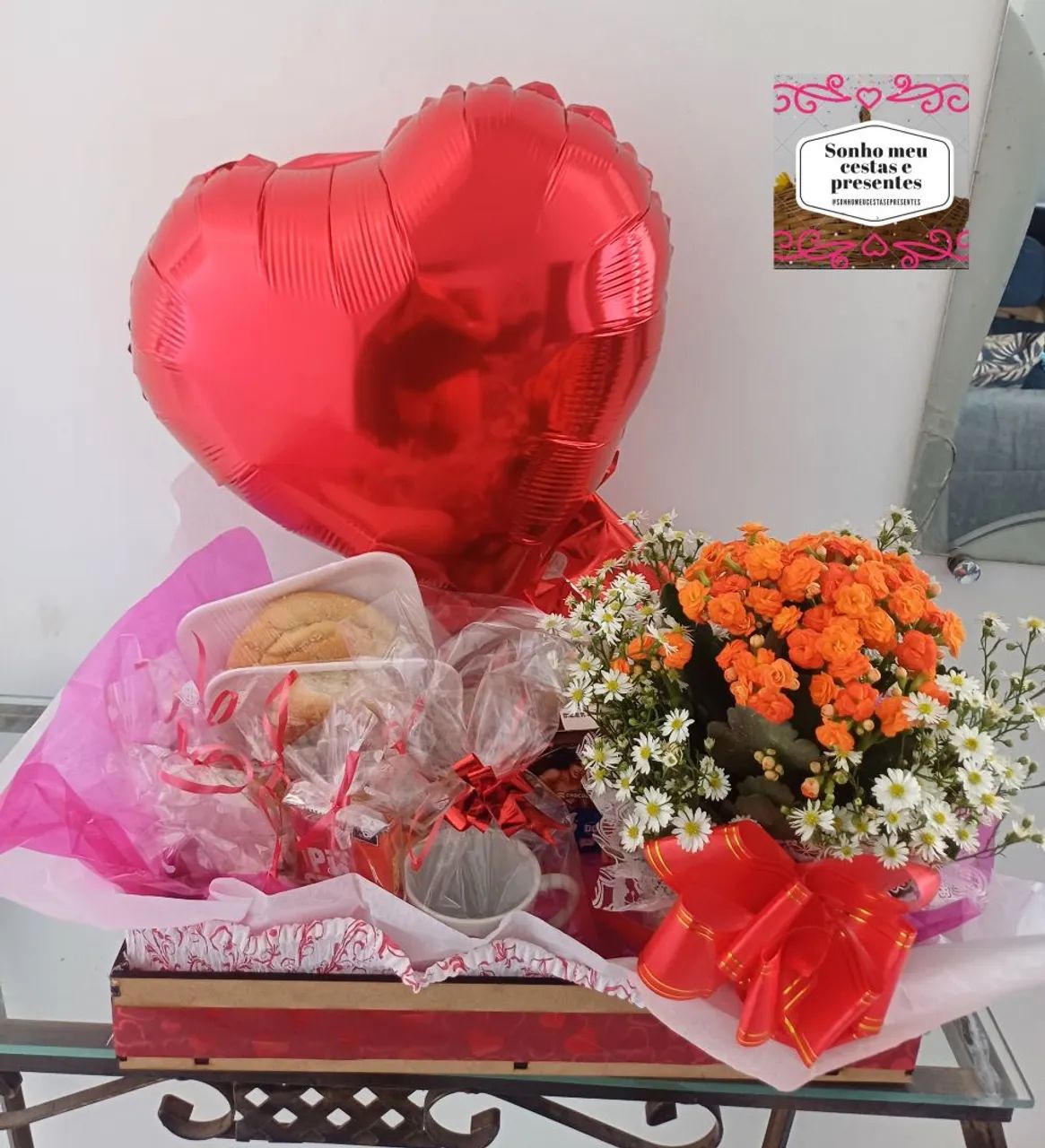 Cesta café,  flores e Coração! R$169,90