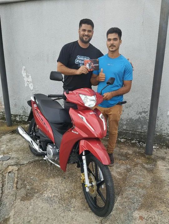 MOTO Avelloz az1 com 200 reais 