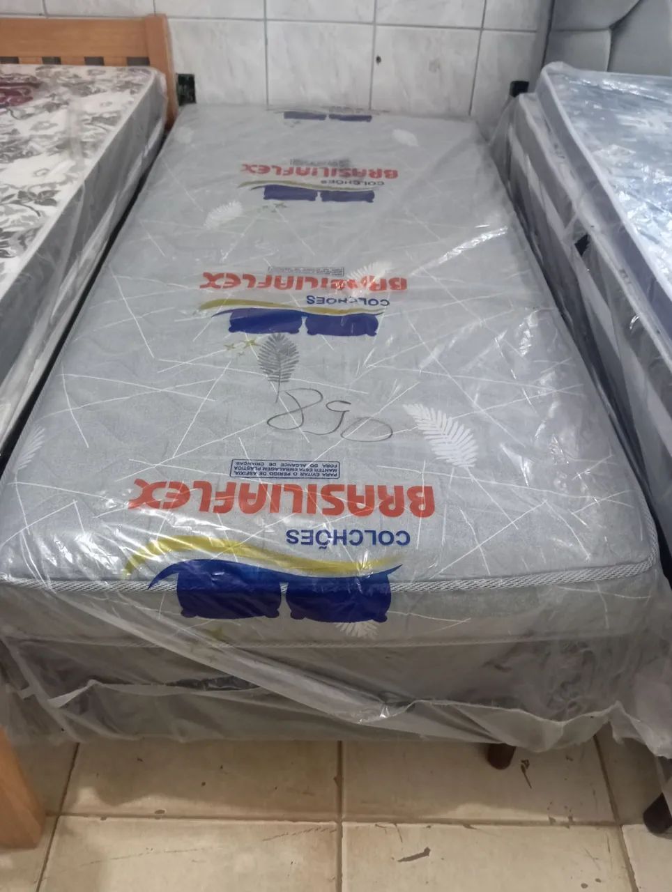 CAMA BICAMA NOVA , ESPUMA SELADA 