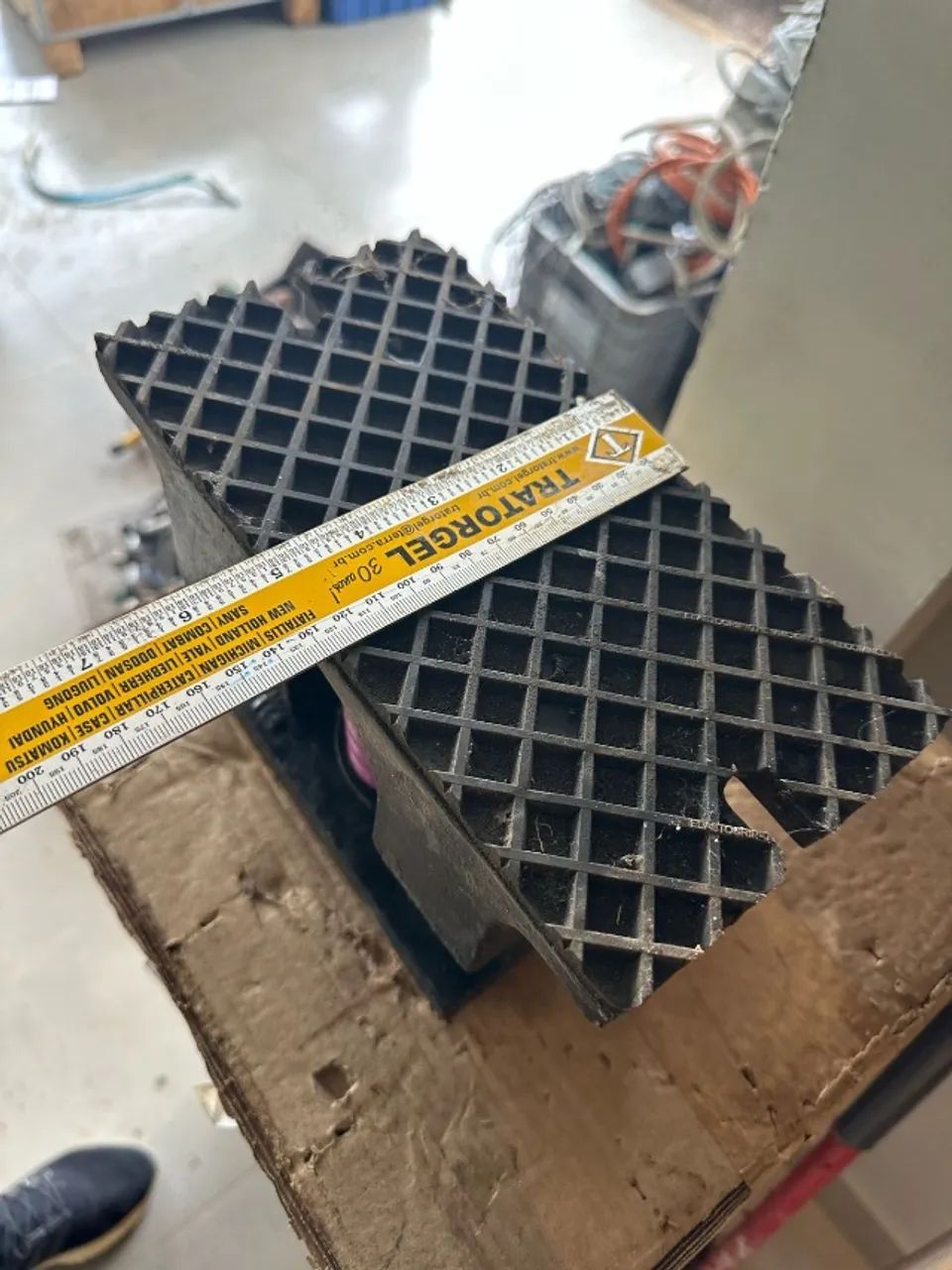 VIBRASTOPPER - AMORTECEDORES COM MOLA PARA EQUIPAMENTOS INDUSTRUIAIS 24X13 CM - Foto 4