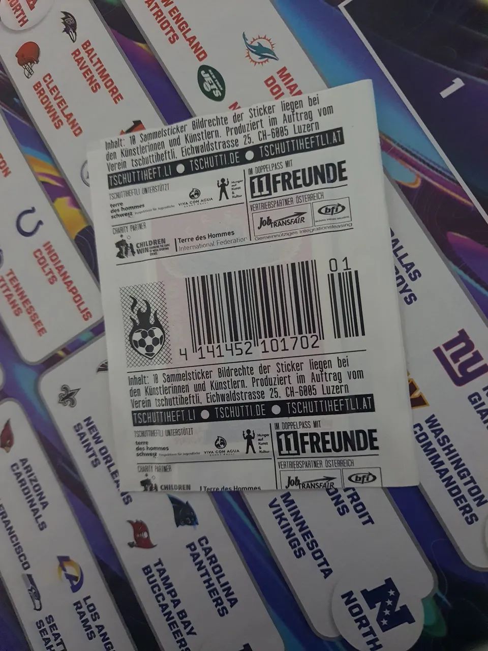 10un Envelope de Figurinhas Tschutti Heftli 2018 - Foto 2