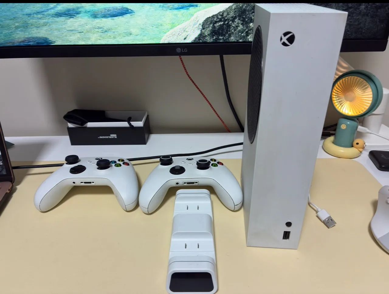 Xbox séries s 512Ssd + 2 controles 