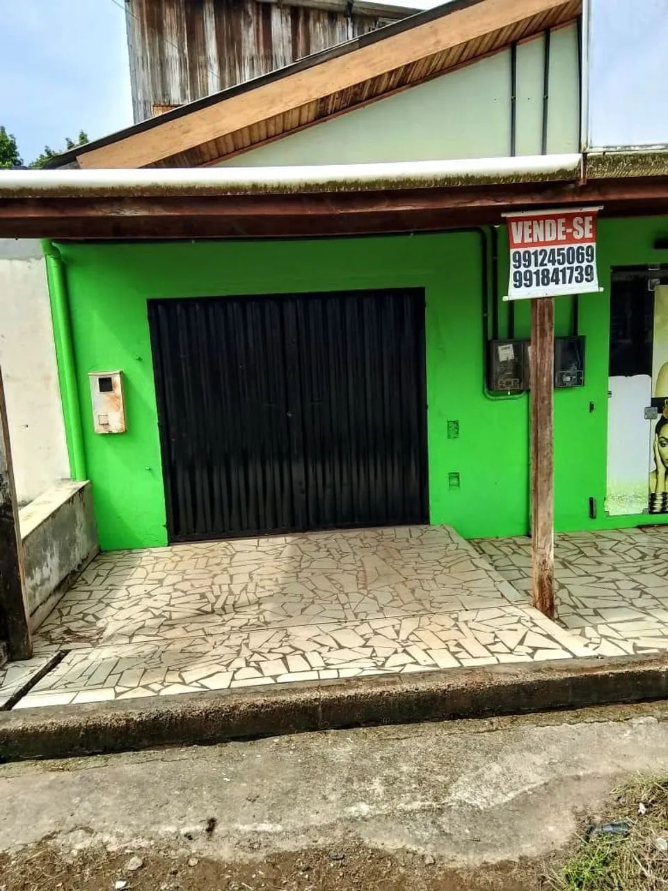 Vendo imóvel com 2 casas e um apartamento e um ponto comercial  - Foto 2