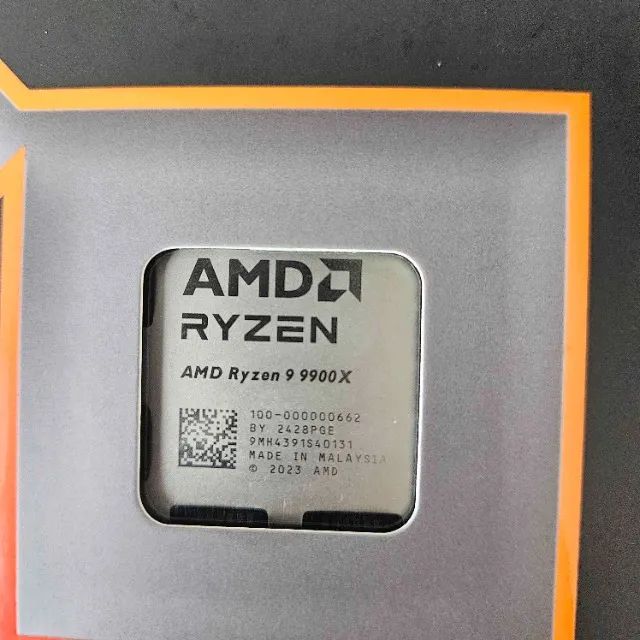 AMD Ryzen 9 9900X Processor, 12-Core, 24-Threads, 4.4GHz (5.6GHz Turbo), 76MB Cache, AM564291672968578121