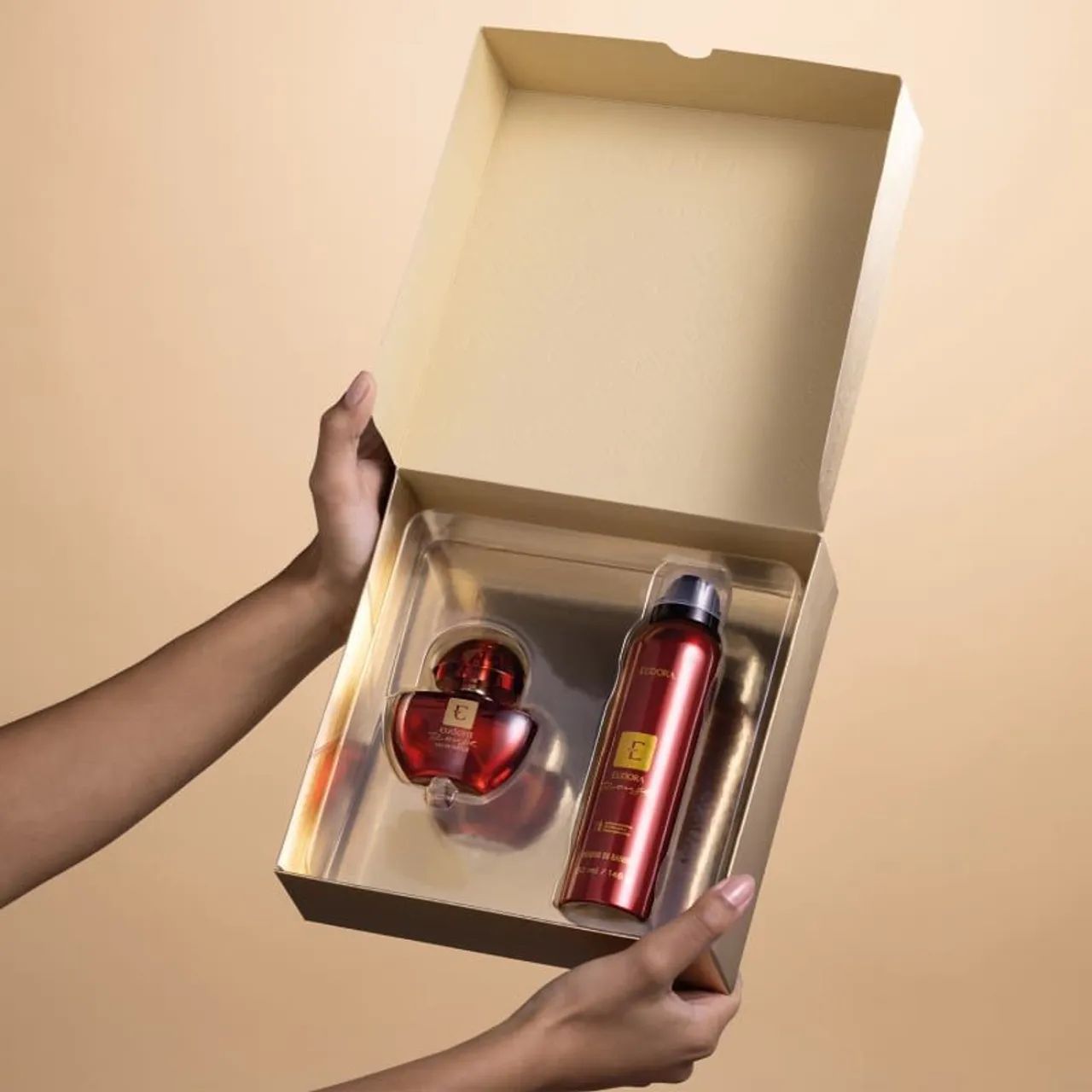 Kit Presente mini Eua de Parfum Eudora Rouge  - Foto 3