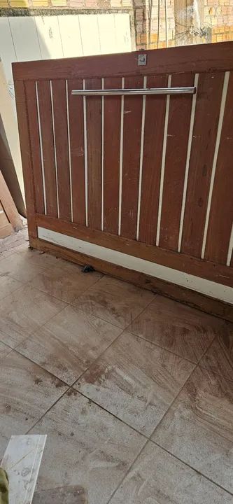 Porta de madeira em ótimo estado - Foto 2