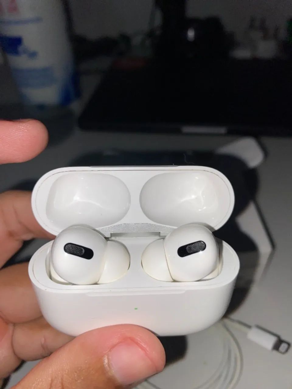 Apple AirPods Pro 1º Geração Original + Caixa + Cabo original - Foto 3