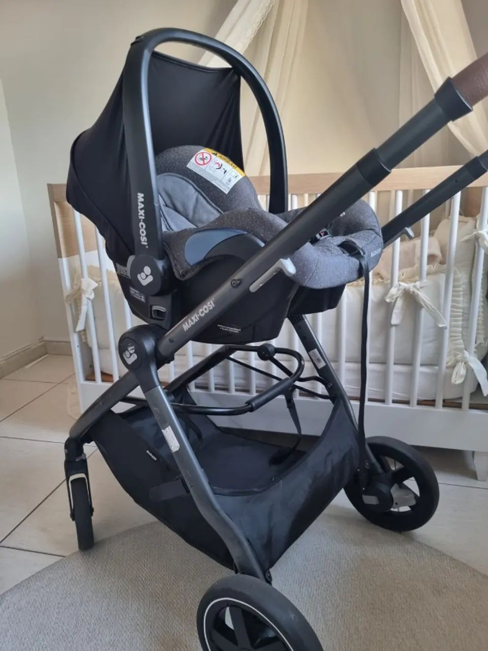 Carrinho de Bebê Maxi Cosi - Completo e Muitíssimo Conservado - Foto 2