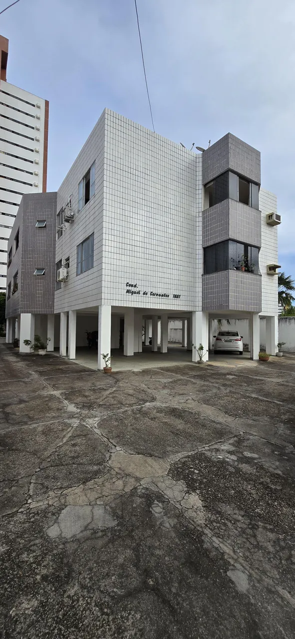 Imóvel para venda possui 165 metros quadrados com 3 quartos em Capim Macio - Natal - RN