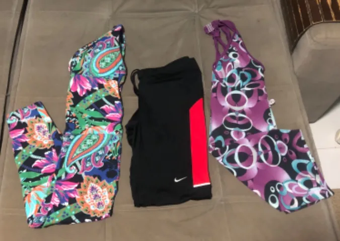 Legging Nike original e dois macacões fitness