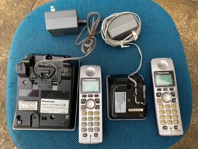 Telefone sem fio com duas bases64294632894723123